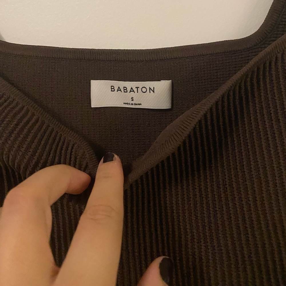 Babaton Sculpt Knit Notch Tank - Picture 5 of 8